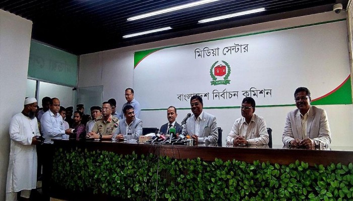ভোট পড়েছে ৩৮ শতাংশ বাড়তে পারে আরও : ইসি সচিব ভোট পড়েছে ৩৮ শতাংশ বাড়তে পারে আরও : ইসি সচিব