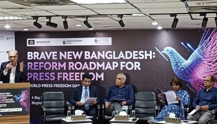 সুবিধা নেয়া উৎসুকরাই গণমাধ্যম সংস্কারের বিরোধিতা করছেন সুবিধা নেয়া উৎসুকরাই গণমাধ্যম সংস্কারের বিরোধিতা করছেন