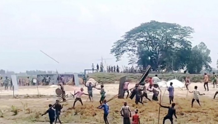 হবিগঞ্জে গরু খড় খাওয়া নিয়ে সংঘর্ষে আহত ৪০ হবিগঞ্জে গরু খড় খাওয়া নিয়ে সংঘর্ষে আহত ৪০