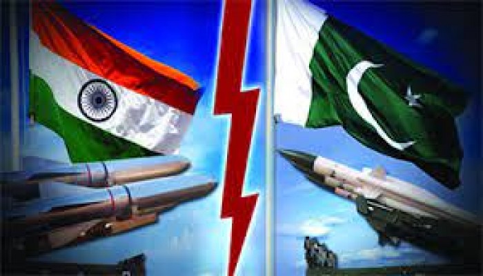 পাল্টাপাল্টি হামলায় পাকিস্তানে ৮০, ভারতে ১৫ জন নিহত পাল্টাপাল্টি হামলায় পাকিস্তানে ৮০, ভারতে ১৫ জন নিহত