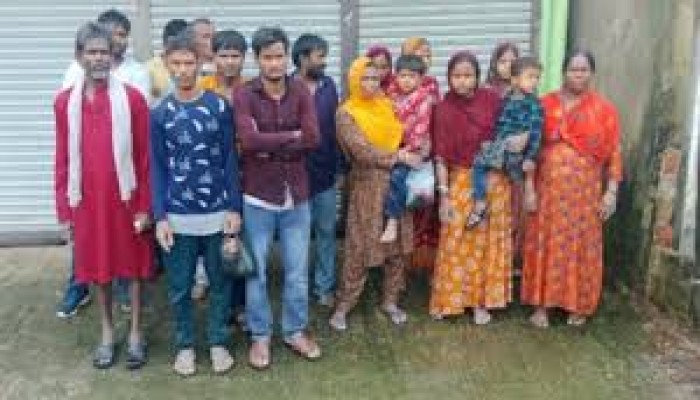 আরও ১৬ ভারতীয়কে বাংলাদেশে ঢুকিয়ে দিয়েছে বিএসএফ আরও ১৬ ভারতীয়কে বাংলাদেশে ঢুকিয়ে দিয়েছে বিএসএফ
