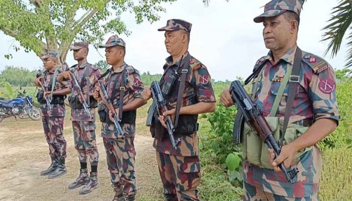 সীমান্তে পুশইন ঠেকাতে জনগণের সহায়তা চাইলেন বিজিবি প্রধান সীমান্তে পুশইন ঠেকাতে জনগণের সহায়তা চাইলেন বিজিবি প্রধান