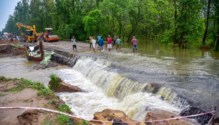 ভারতের উত্তর-পূর্বাঞ্চলে বন্যা পরিস্থিতির অবনতি ৩৬ জনের মৃত্যু ভারতের উত্তর-পূর্বাঞ্চলে বন্যা পরিস্থিতির অবনতি ৩৬ জনের মৃত্যু