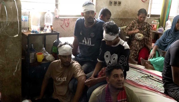 গোপালগঞ্জে সালিশ বৈঠকে সংঘর্ষ আহত অর্ধশতাধিক গোপালগঞ্জে সালিশ বৈঠকে সংঘর্ষ আহত অর্ধশতাধিক