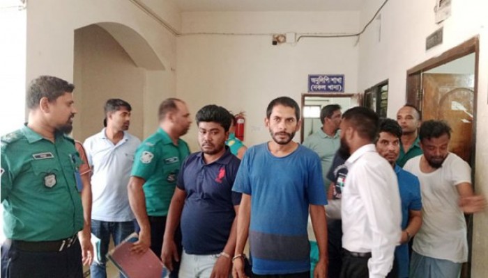 দুদক কর্মকর্তা পরিচয়ে ঘুষ চাওয়া প্রতারক চক্রের ৫ সদস্য রিমান্ডে দুদক কর্মকর্তা পরিচয়ে ঘুষ চাওয়া প্রতারক চক্রের ৫ সদস্য রিমান্ডে