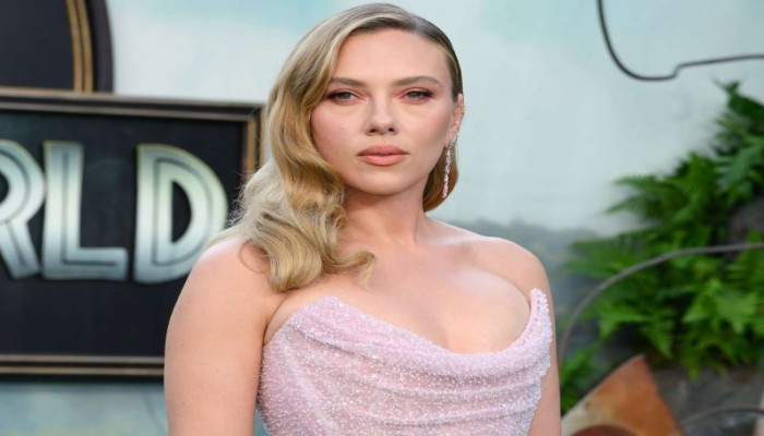 শুধু পুরুষদের বিনোদনের জন্য ভাবা হতো আমাকে : স্কারলেট