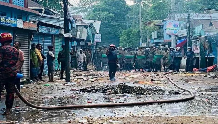 হবিগঞ্জে ১৪৪ ধারা ভেঙে সংঘর্ষ, ভাঙচুর-লুটপাট হবিগঞ্জে ১৪৪ ধারা ভেঙে সংঘর্ষ, ভাঙচুর-লুটপাট