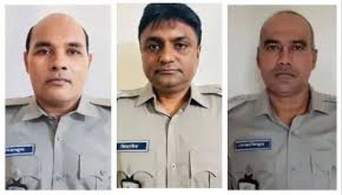 টাঙ্গাইলে মাদক নিয়ন্ত্রণ অধিদফতরের ৩ কর্মকর্তা সাময়িক বরখাস্ত টাঙ্গাইলে মাদক নিয়ন্ত্রণ অধিদফতরের ৩ কর্মকর্তা সাময়িক বরখাস্ত