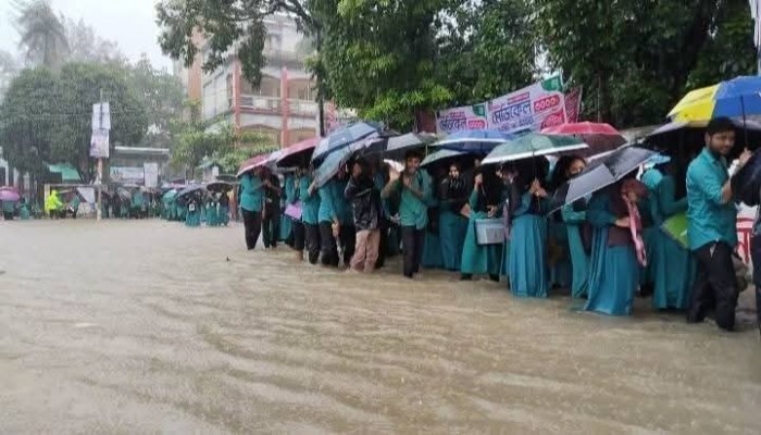জেলায় জেলায় বন্যা জনদুর্ভোগ জেলায় জেলায় বন্যা জনদুর্ভোগ