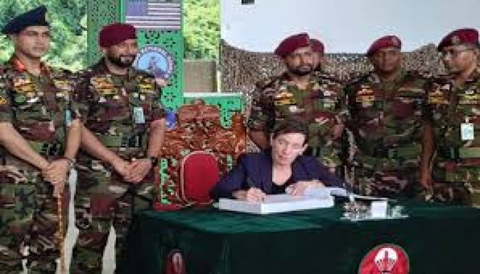 শান্তি মিশনে মানের দিক থেকে শীর্ষস্থানে বাংলাদেশ সেনাবাহিনী-মার্কিন রাষ্ট্রদূত শান্তি মিশনে মানের দিক থেকে শীর্ষস্থানে বাংলাদেশ সেনাবাহিনী-মার্কিন রাষ্ট্রদূত