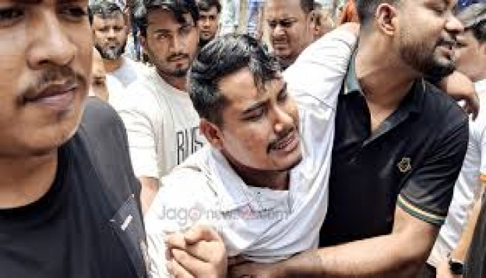 জজ মিয়ার দুই গোডাউন পুড়ে ছাই কোটি টাকার ক্ষতি জজ মিয়ার দুই গোডাউন পুড়ে ছাই কোটি টাকার ক্ষতি