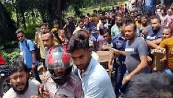 সাতক্ষীরায় ১১ বছর বয়সী মানসিক প্রতিবন্ধী শিশুকে ধর্ষণের অভিযোগে এক পোস্টমাস্টার গ্রেফতার সাতক্ষীরায় ১১ বছর বয়সী মানসিক প্রতিবন্ধী শিশুকে ধর্ষণের অভিযোগে এক পোস্টমাস্টার গ্রেফতার