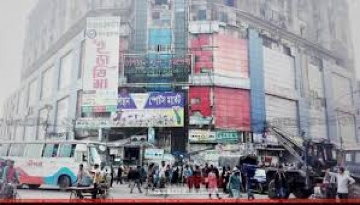 বঙ্গভবন অনিরাপদ রেখে চলছে গুলিস্তান শপিং কমপ্লেক্সের কাজ বঙ্গভবন অনিরাপদ রেখে চলছে গুলিস্তান শপিং কমপ্লেক্সের কাজ