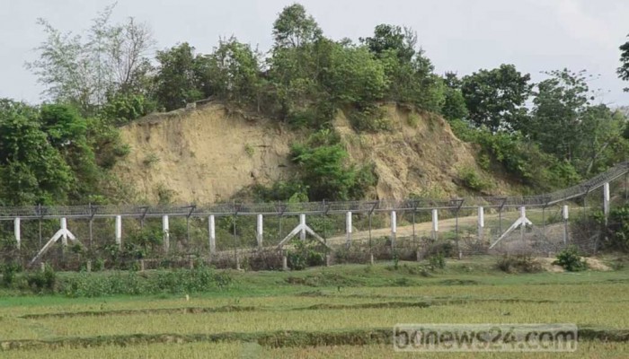 মিয়ানমারে গোলাগুলি বাংলাদেশে আতঙ্ক মিয়ানমারে গোলাগুলি বাংলাদেশে আতঙ্ক