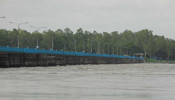 তিস্তার পানি কমলেও চরম দুর্ভোগে মানুষ তিস্তার পানি কমলেও চরম দুর্ভোগে মানুষ