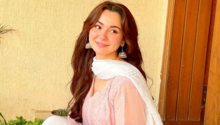 বিশ্বের সুন্দরী অভিনেত্রীর তালিকায় তৃতীয় হলেন হানিয়া