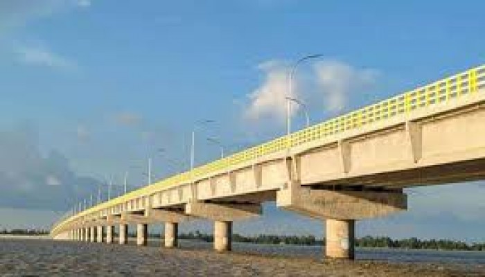 তিস্তায় ভাসানী সেতুর স্বপ্নযাত্রা শুরু তিস্তায় ভাসানী সেতুর স্বপ্নযাত্রা শুরু