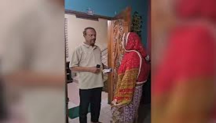 ভাইরাল বাবার ভালোবাসায় কাঁদছে-হাসছে অনেকে ভাইরাল বাবার ভালোবাসায় কাঁদছে-হাসছে অনেকে