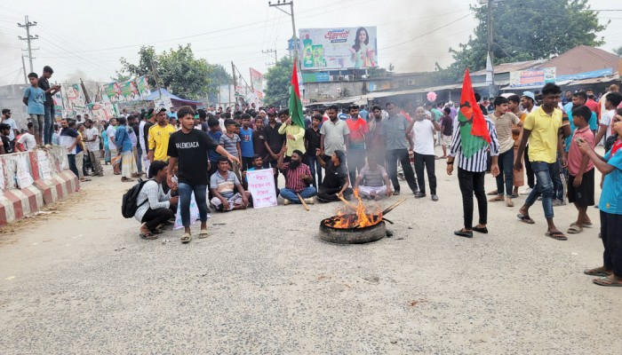 নির্বাচনী সীমানা চূড়ান্তের পর বাড়ছে বিক্ষোভ-অসন্তোষ নির্বাচনী সীমানা চূড়ান্তের পর বাড়ছে বিক্ষোভ-অসন্তোষ