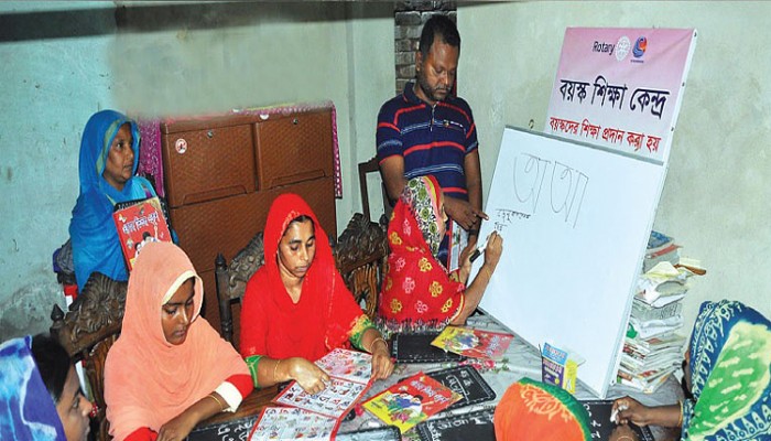 দেশে এখনও ২১.১ শতাংশ মানুষ নিরক্ষর দেশে এখনও ২১.১ শতাংশ মানুষ নিরক্ষর