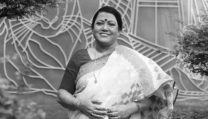 শহীদ মিনারে ফুলেল শ্রদ্ধায় শেষ বিদায় শহীদ মিনারে ফুলেল শ্রদ্ধায় শেষ বিদায়