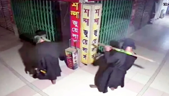 মালিবাগে জুয়েলারি দোকান থেকে ৫০০ ভরি স্বর্ণালংকার চুরি মালিবাগে জুয়েলারি দোকান থেকে ৫০০ ভরি স্বর্ণালংকার চুরি
