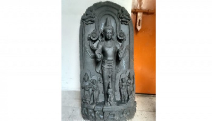 সাভারে কোটি টাকার বিষ্ণু মূর্তি উদ্ধার, গ্রেফতার ১ সাভারে কোটি টাকার বিষ্ণু মূর্তি উদ্ধার, গ্রেফতার ১