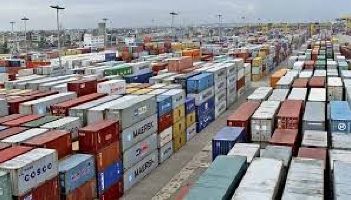 বিপজ্জনক কনটেইনারে বছরে গচ্চা ৭৩০ কোটি টাকা