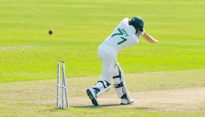 ডাবল সেঞ্চুরির দেখা পেলেন না জয়