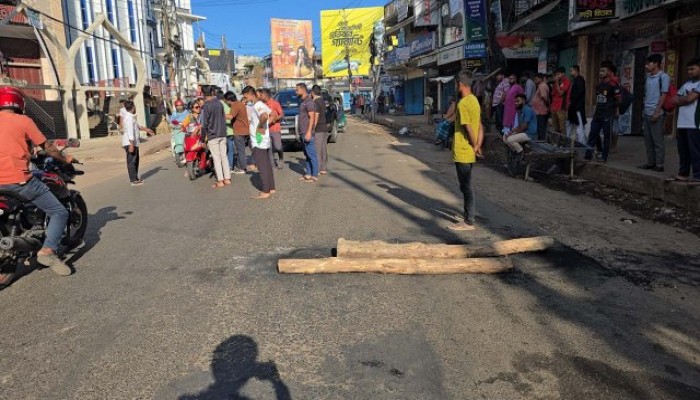 রাঙামাটিতে ৩৬ ঘণ্টার হরতাল, সড়কে গাছ ফেলে অবরোধ