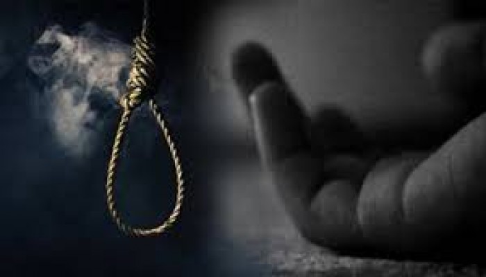 গলায় ফাঁস দিয়ে নির্মাণ শ্রমিকের আত্মহত্যা