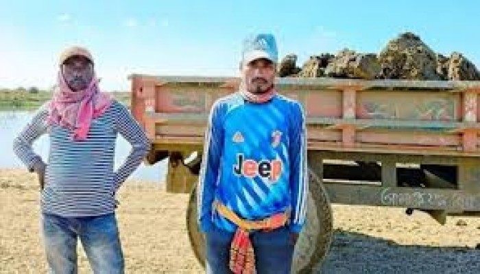 সরাইলে কৃষি জমিতে মাটি কাটার দায়ে জরিমানা