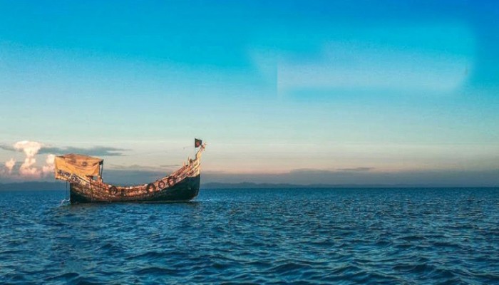 সমুদ্রপথে অবৈধভাবে বিদেশে যাওয়ার সময় ২৭৩ জন আটক