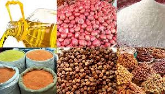 ডাল-ছোলার দাম কম বাড়ছে তেল-চিনির