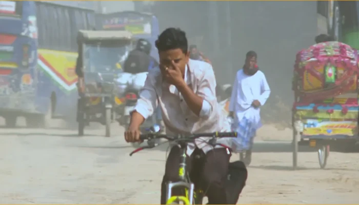 ধুলোর শহরে বন্দি নগরজীবন