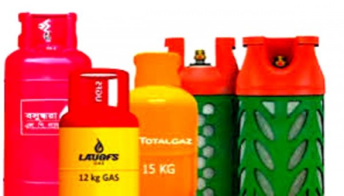 দ্বিগুণ দামে বিক্রি, প্রমাণ থাকবে তাই রসিদ দেন না বিক্রেতারা